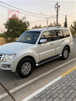 ميتسوبيشي باجيرو